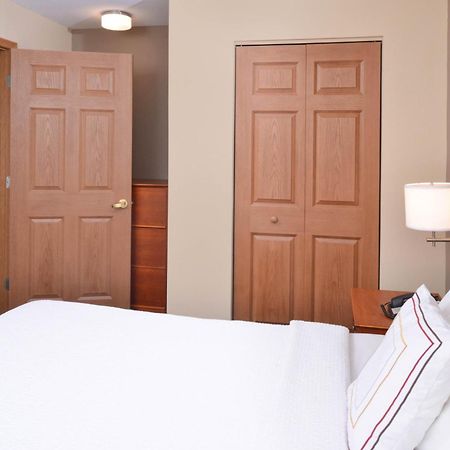 Saint Charles Candlewood Suites St Louis St Charles By Ihg מראה חיצוני תמונה