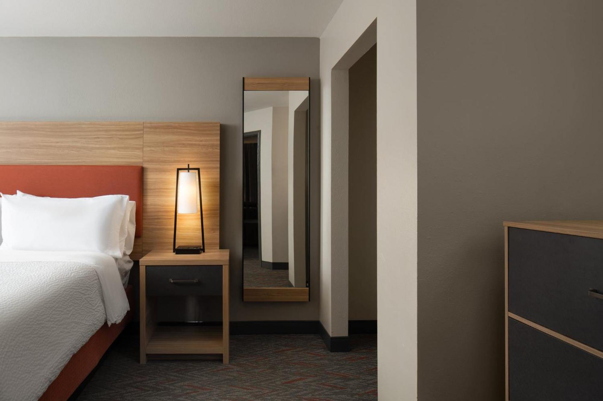 Saint Charles Candlewood Suites St Louis St Charles By Ihg מראה חיצוני תמונה