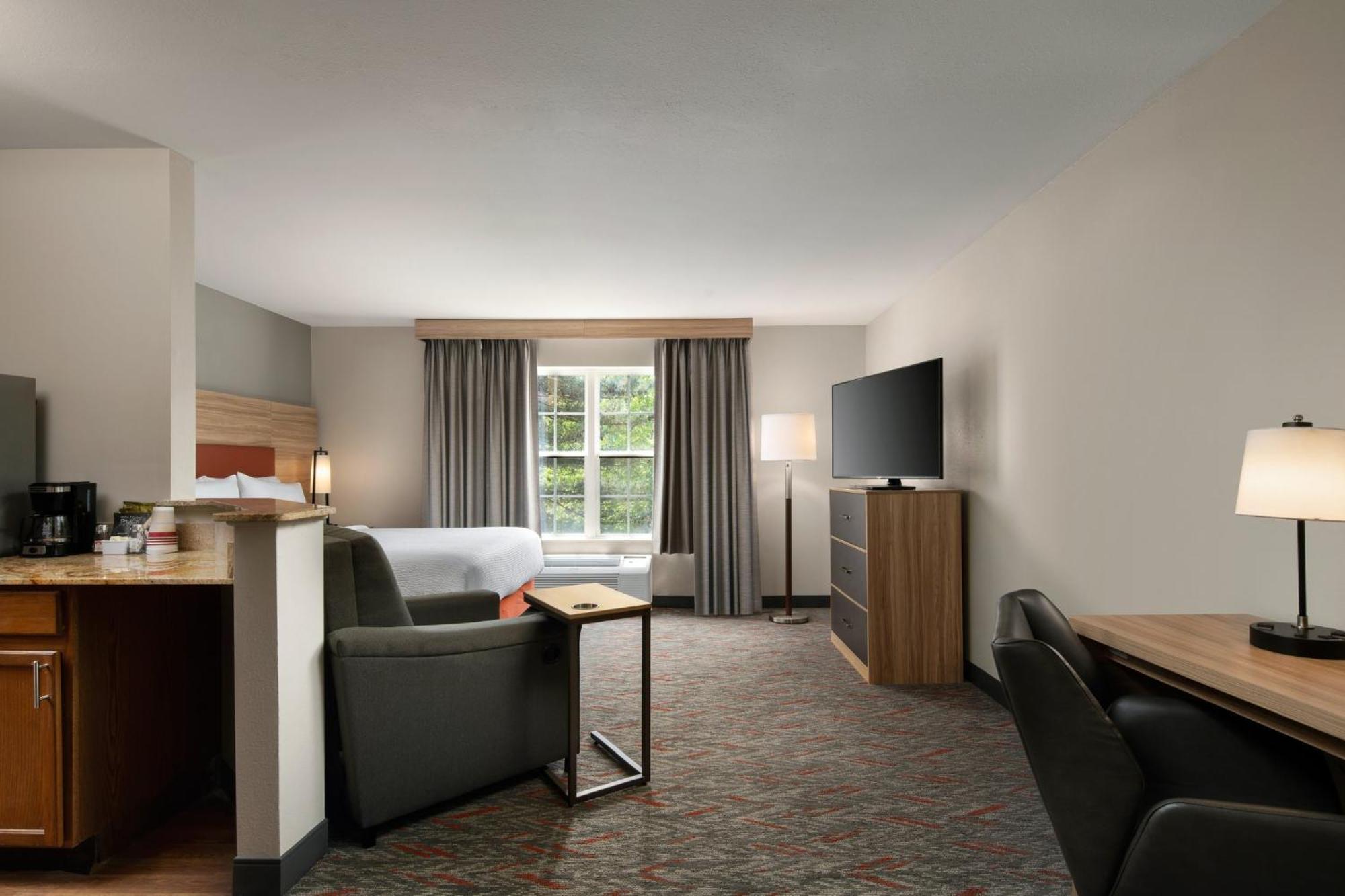 Saint Charles Candlewood Suites St Louis St Charles By Ihg מראה חיצוני תמונה