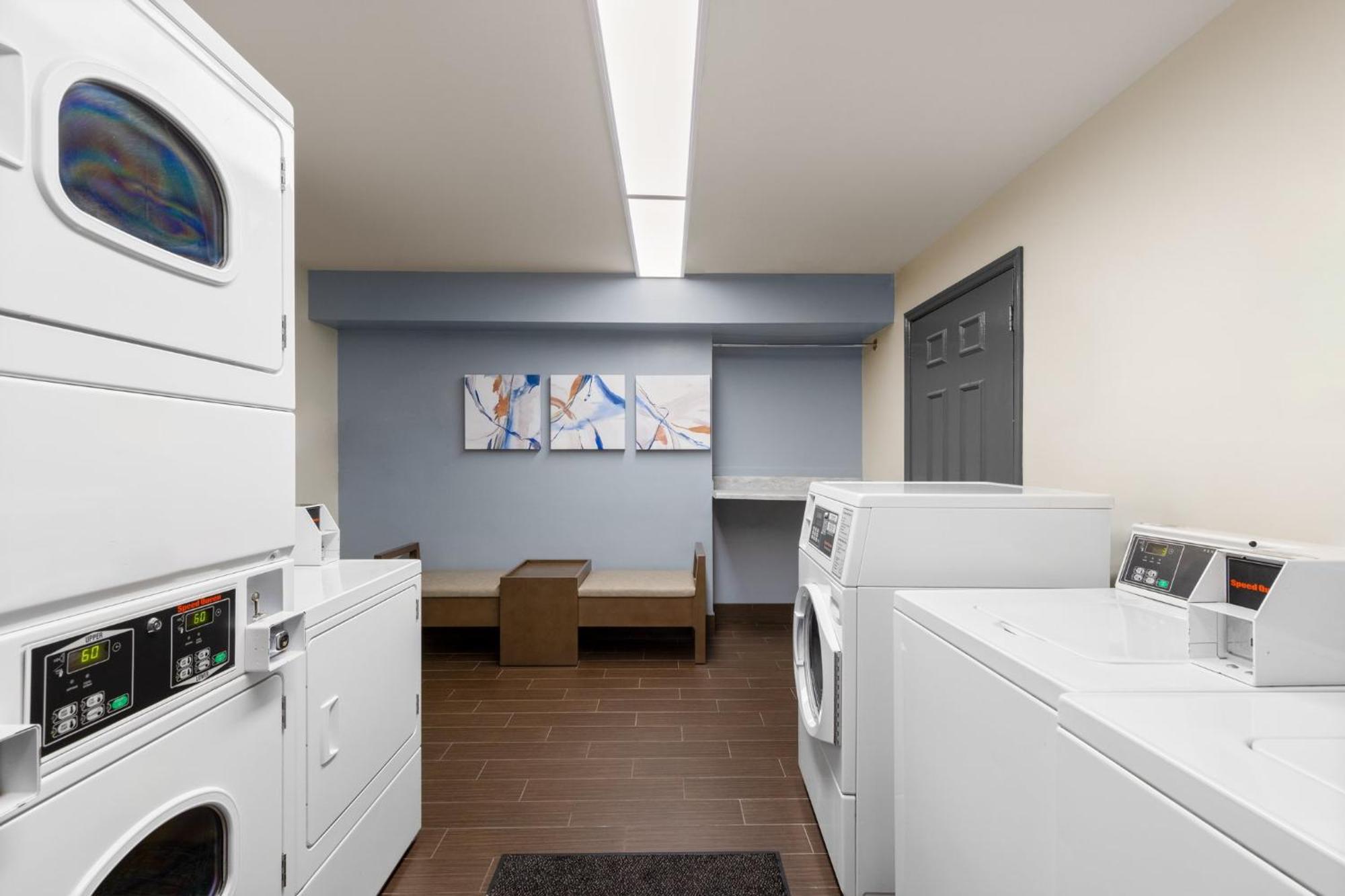 Saint Charles Candlewood Suites St Louis St Charles By Ihg מראה חיצוני תמונה